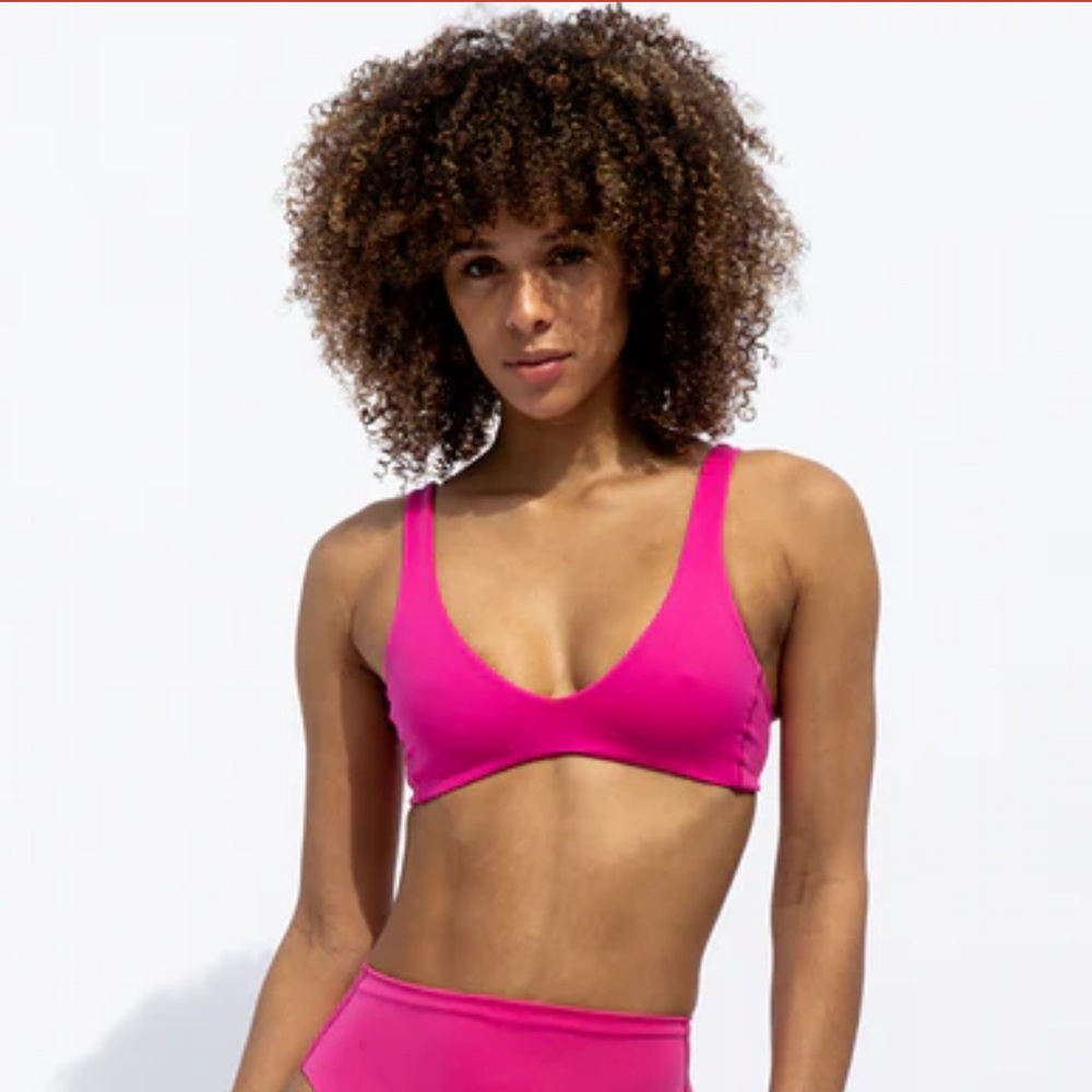 NWT Left On Friday Hot Pink Plunge Top